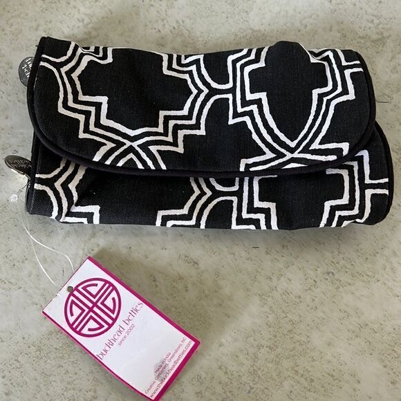 Buckhead Bettie’s Geo Lattice Jewelry Roll NWT - Picture 1 of 3